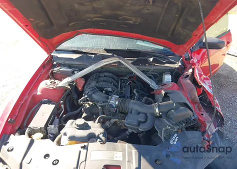 2014 Ford Mustang V6 z USA, uszkodzony, nr VIN 1ZVBP8EM9E5238354